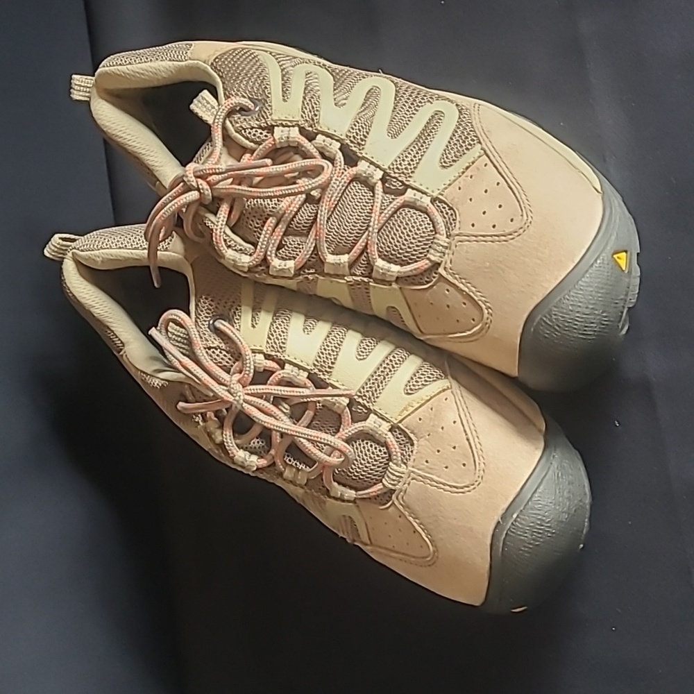 Keen Laceup Ladies 9.5